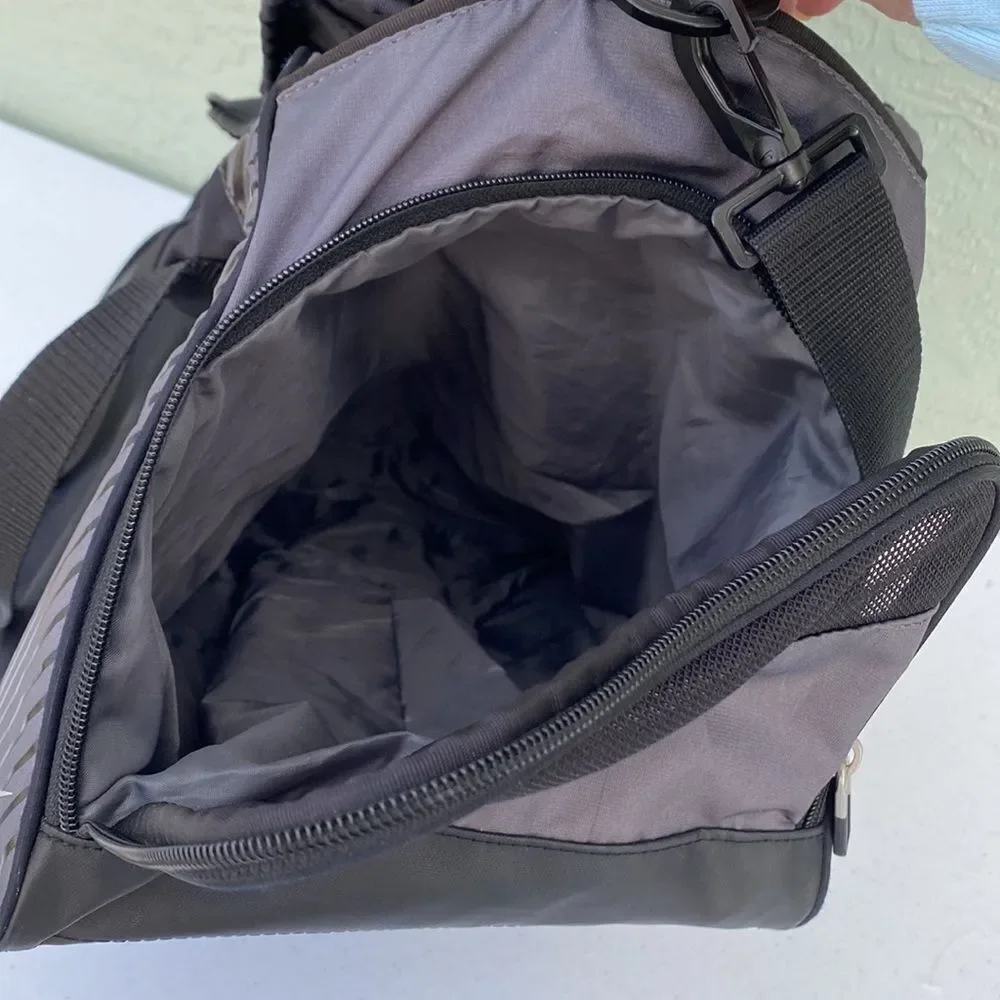 Nike Seal Legacy Duffle Bag